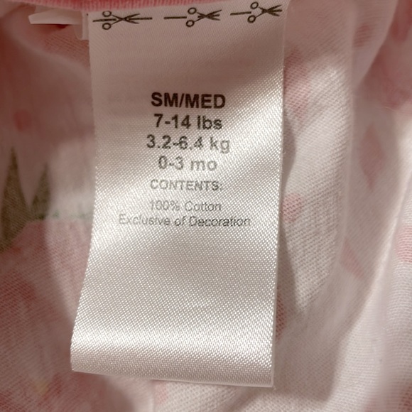 Bublo Baby (2) baby girl swaddlers, 0-3 mos (7-14 lbs) - Picture 4 of 7